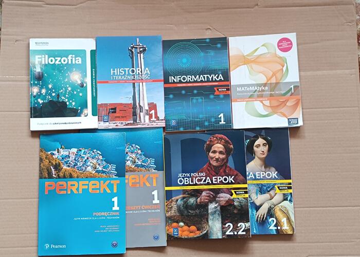 Grajewo ogłoszenia: Sprzedam podręczniki widoczne na zdjęciu stan bdb i nowe.