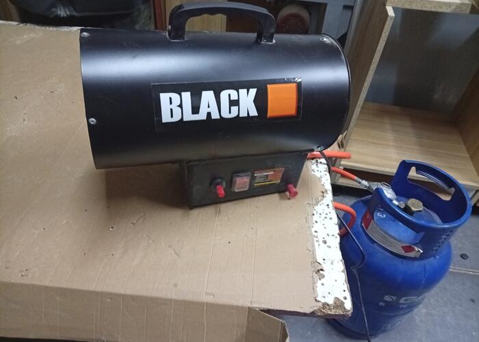 Grajewo ogłoszenia: Sprzedam nagrzewnice gazową 20 kw marki BLACK 4 razy użyta sprawna