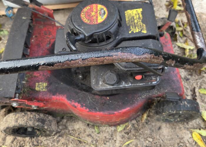 Grajewo ogłoszenia: Kosiarka spalinowa do trawy silnik Briggs Stratton membrana do wymiany